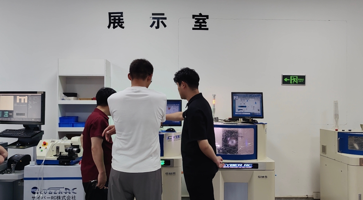 全自動數(shù)控磨刀機(jī)廠家